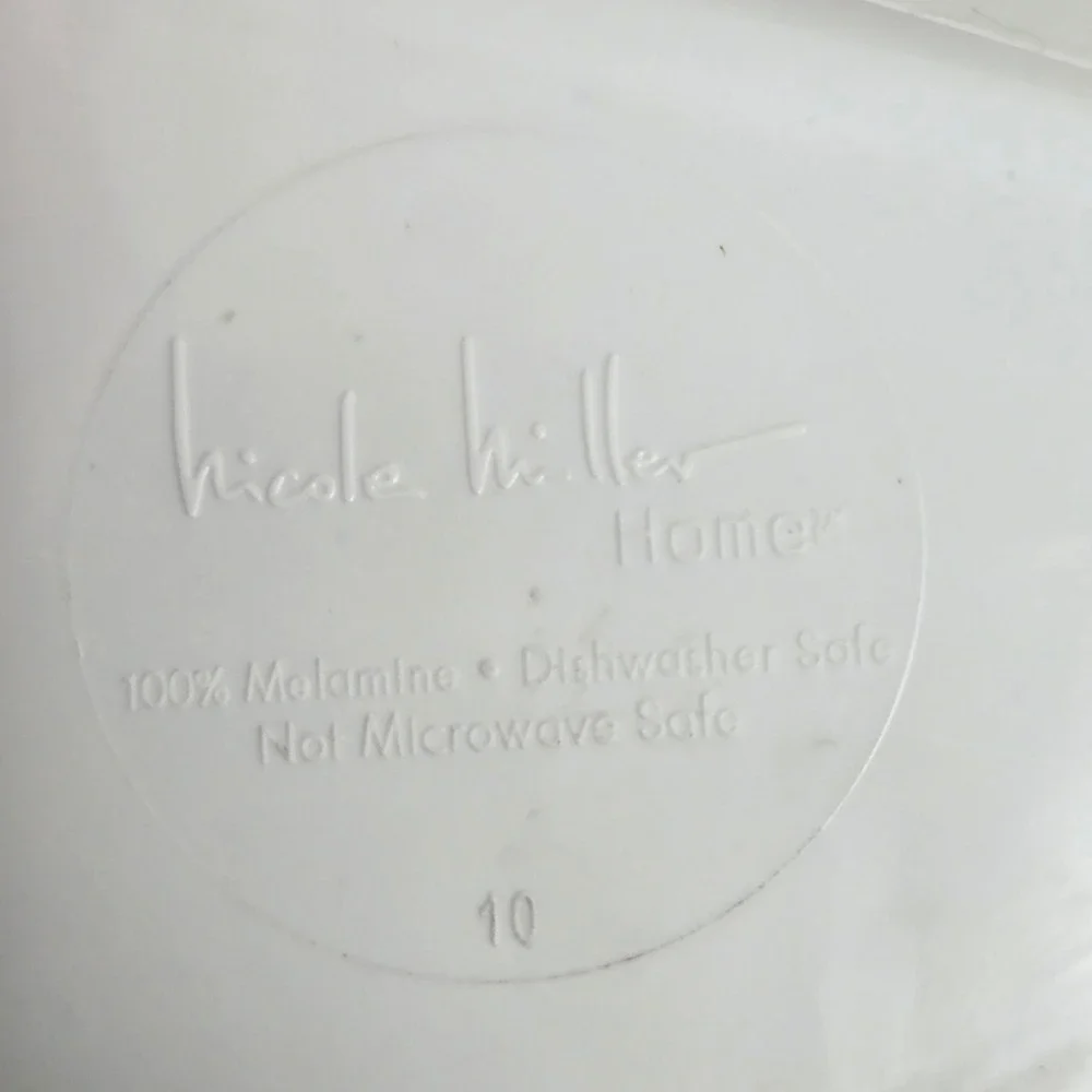 8 Nicole Miller Home Melamine Plates 9